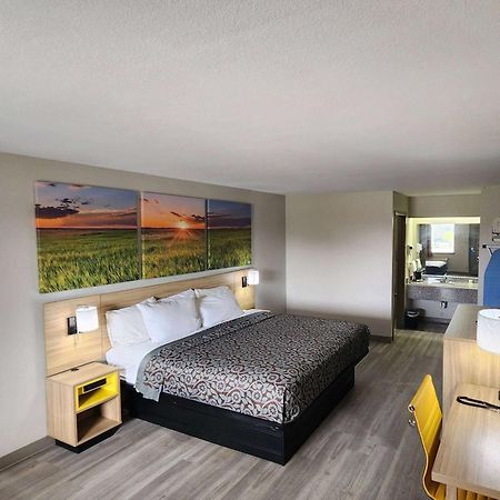 Days Inn Windcrest By Wyndham San Antonio Buitenkant foto